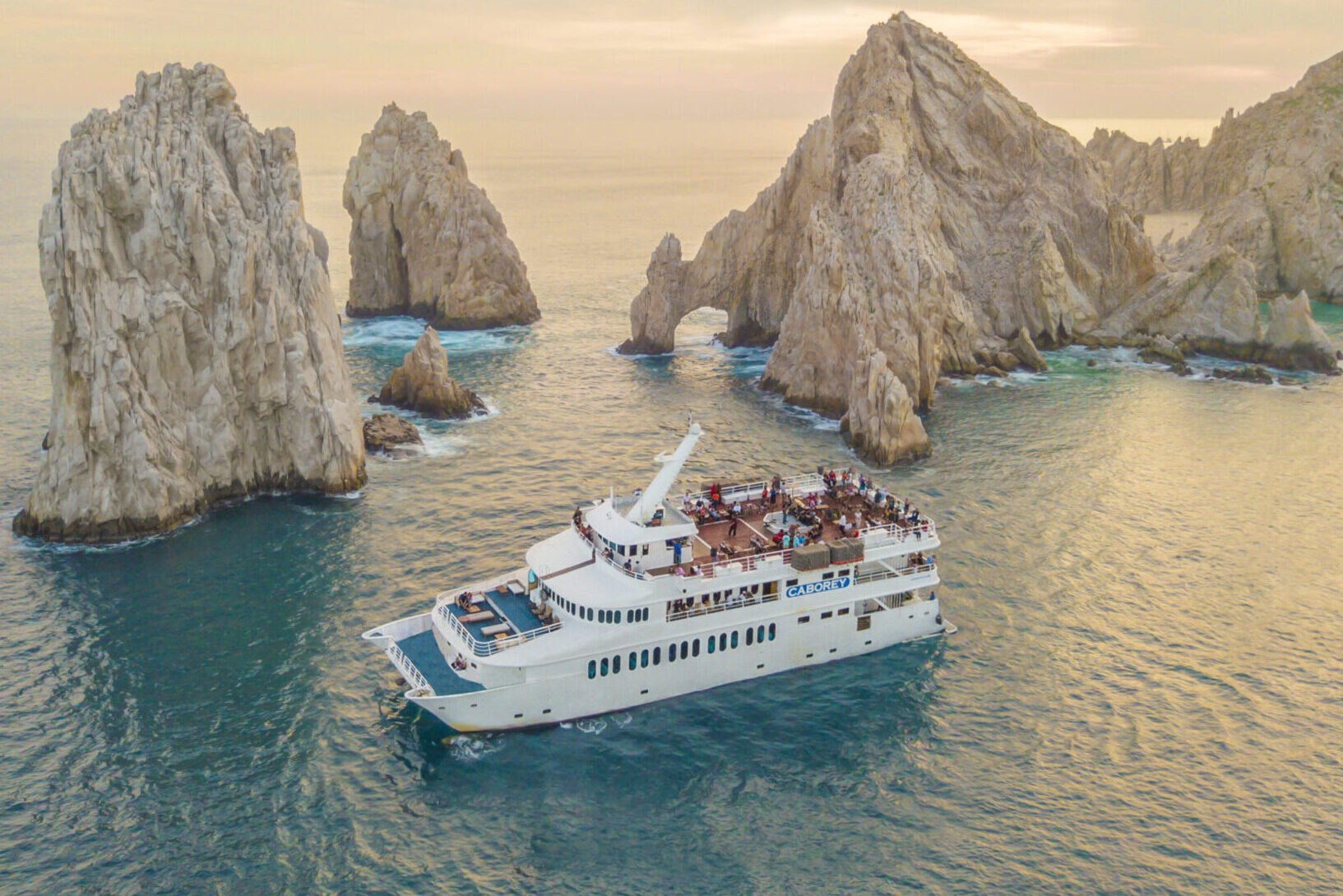 Sunset Dinner Cruise – Caborey